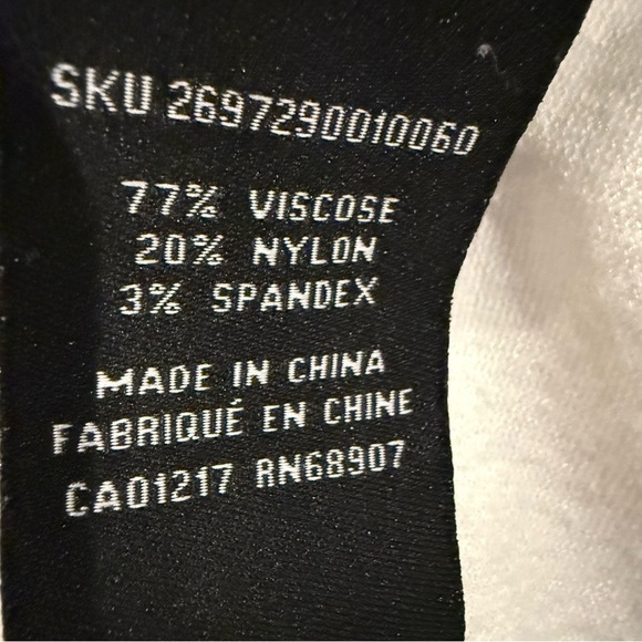 Le Chateau White Cardigan Sweater - Picture 9 of 9